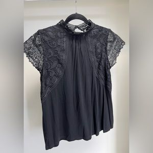 CABLE & GAUGE women’s black short sleeve top, size large